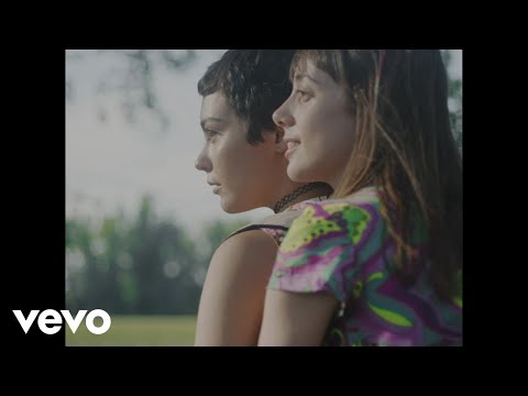Javiera Mena - Mujer Contra Mujer (Official Video)