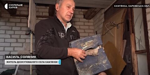 Vasyl Solyanyk colección de vinilos destruida
